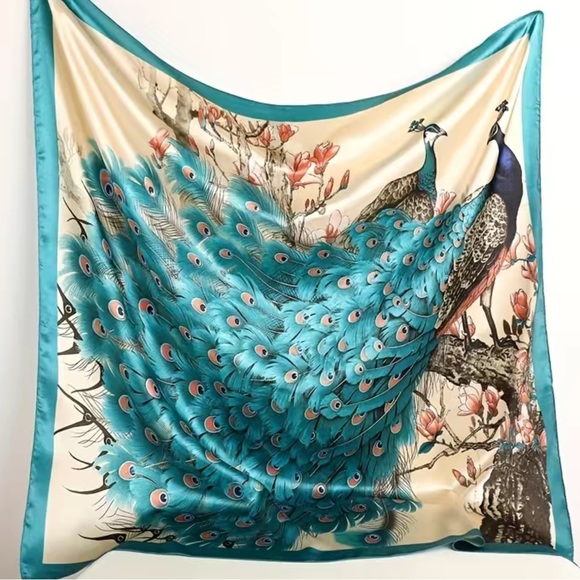 LARGE SQUARE SCARF PEACOCK PROUD main image 0